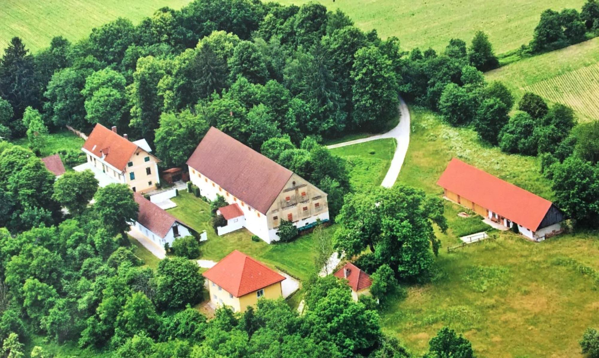 Skorianzhof Hotel Eberndorf Exterior photo